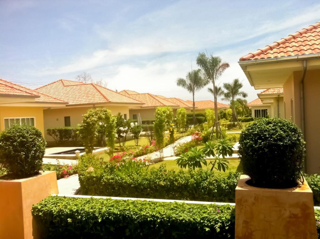 Garden Hills Villa Resort Cha-Am Ngoại thất bức ảnh