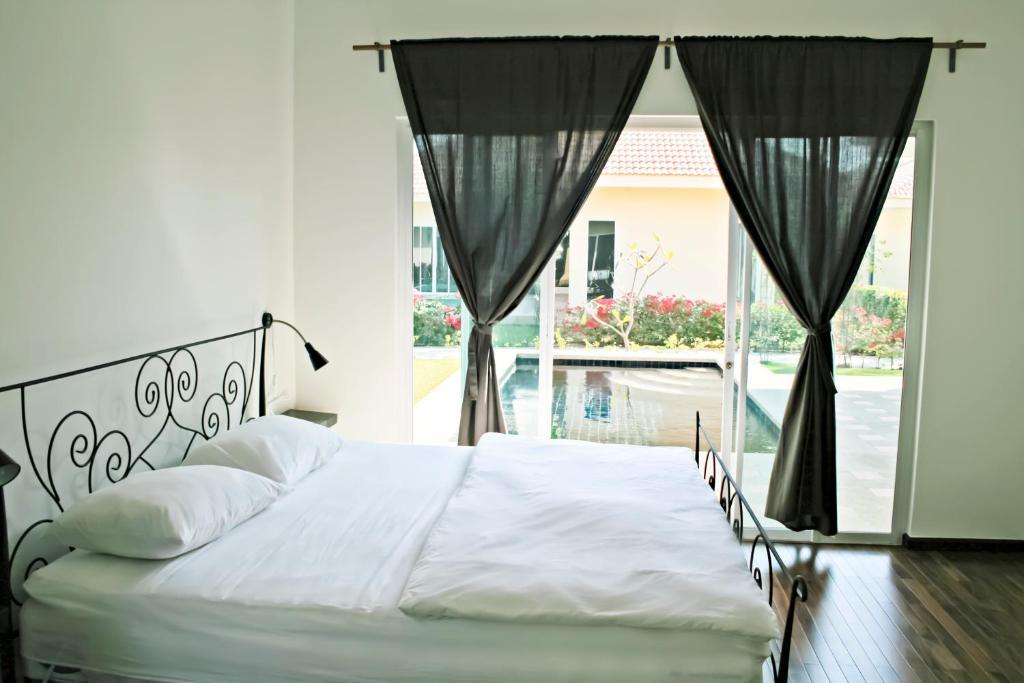 Garden Hills Villa Resort Cha-Am Ngoại thất bức ảnh